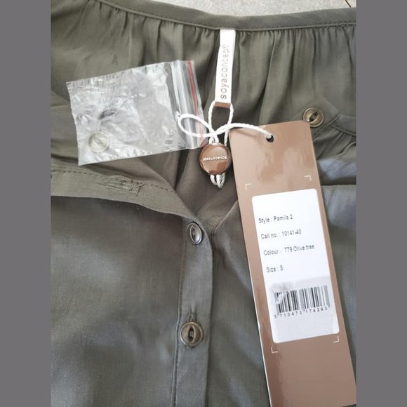 NWT Soya Concept 5 Button Blouse - Picture 11 of 11